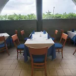 リゾート Sairon Village 4*