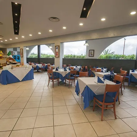 リゾート Sairon Village 4*