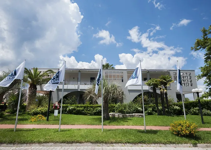 Sairon Village 度假村