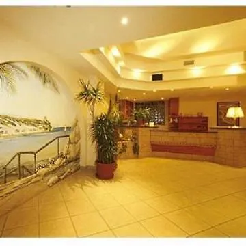 Sairon Village 4*