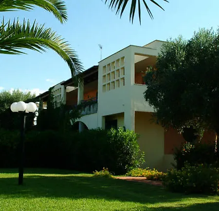 Sairon Village Resort 4*