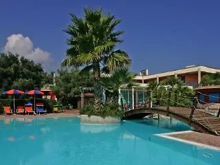 Semesteranläggning (resort) Sairon Village Torre dell'Orso