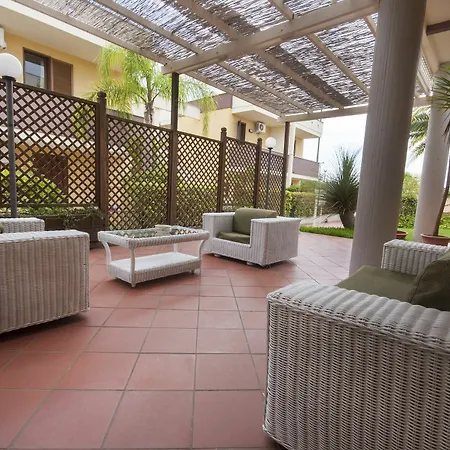 Sairon Village Resort 4*