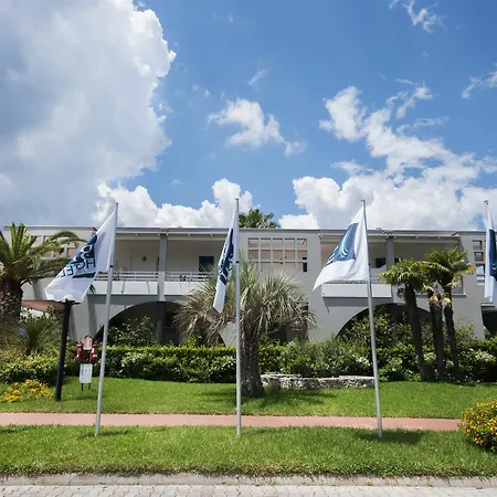 Sairon Village Resort