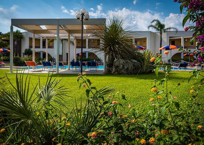 Resort Sairon Village 4*